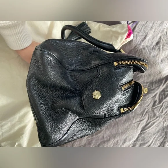 Tory Burch- Black Leather Handbag with gold hardware and tassels embossed logo - Picture 9 of 17